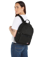 Tommy jeans essential daily reppu musta kangas