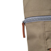 Roka london reppu ruskea finchley canvas iso taupe vaaleanruskea