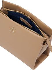 Tommy hilfiger legacy pieni olkalaukku vaaleanruskea safari