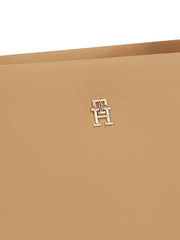 Tommy hilfiger legasy keskikokoinen beige olkalaukku safari