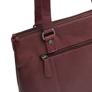the chesterfield brand Marvos viininpunainen berry nahkainen olkalaukku takatasku