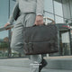 Chesterfield musta 15,6" tietokonelaukku Calvi