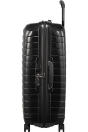https://cdn.shopify.com/s/files/1/0389/2625/4211/products/samsonite-proxis-iso-matkalaukku-musta